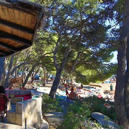 Kozarica In Pakostane, Prime Location On The Beach Pakoštane