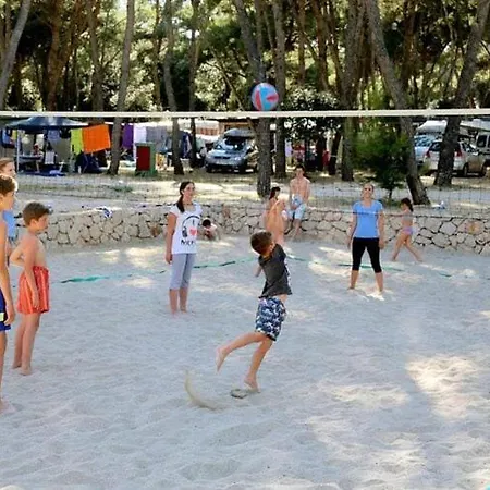 Apartmán Kozarica In Pakostane, Prime Location On The Beach *